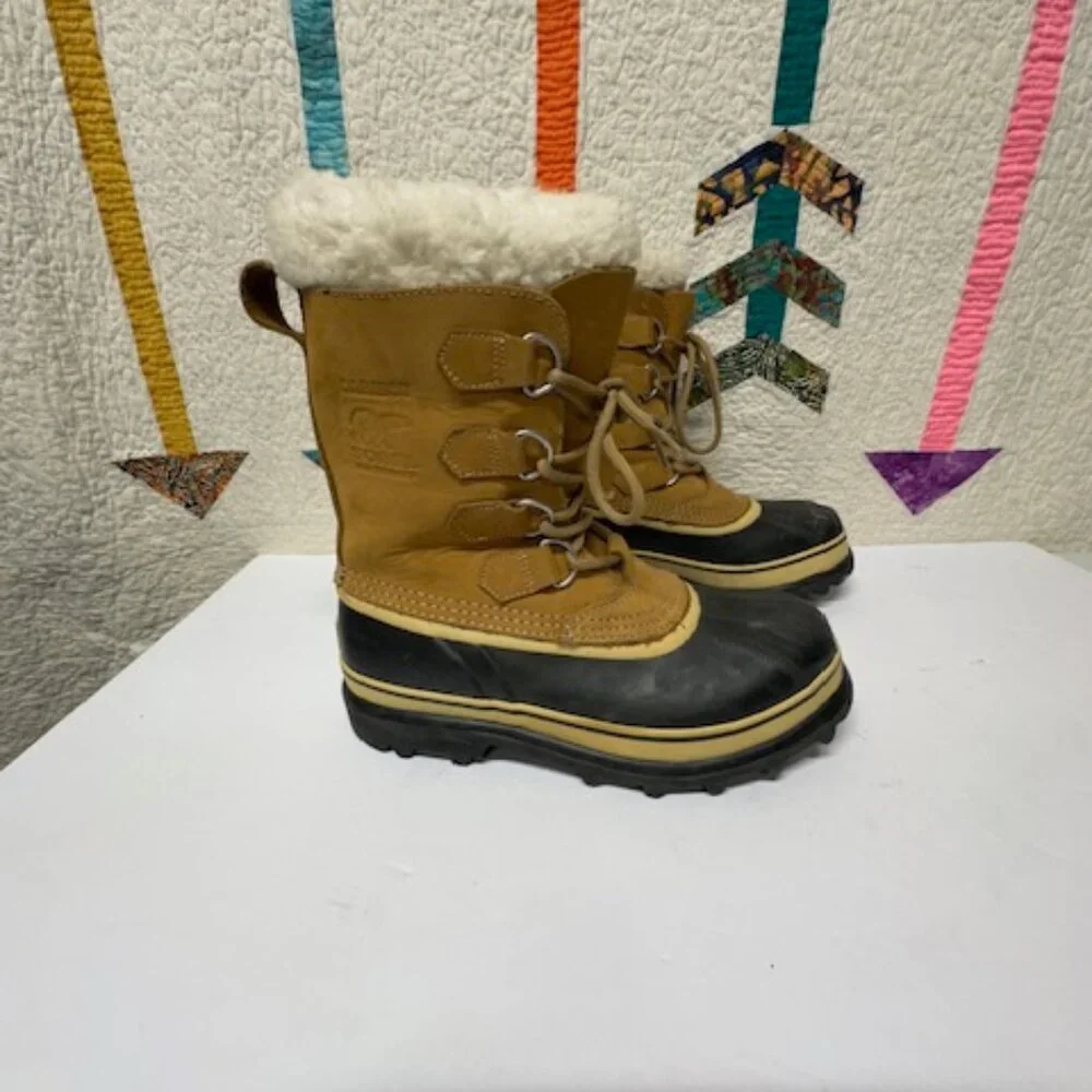 Sorel Women's Tan and Black Winter Boots